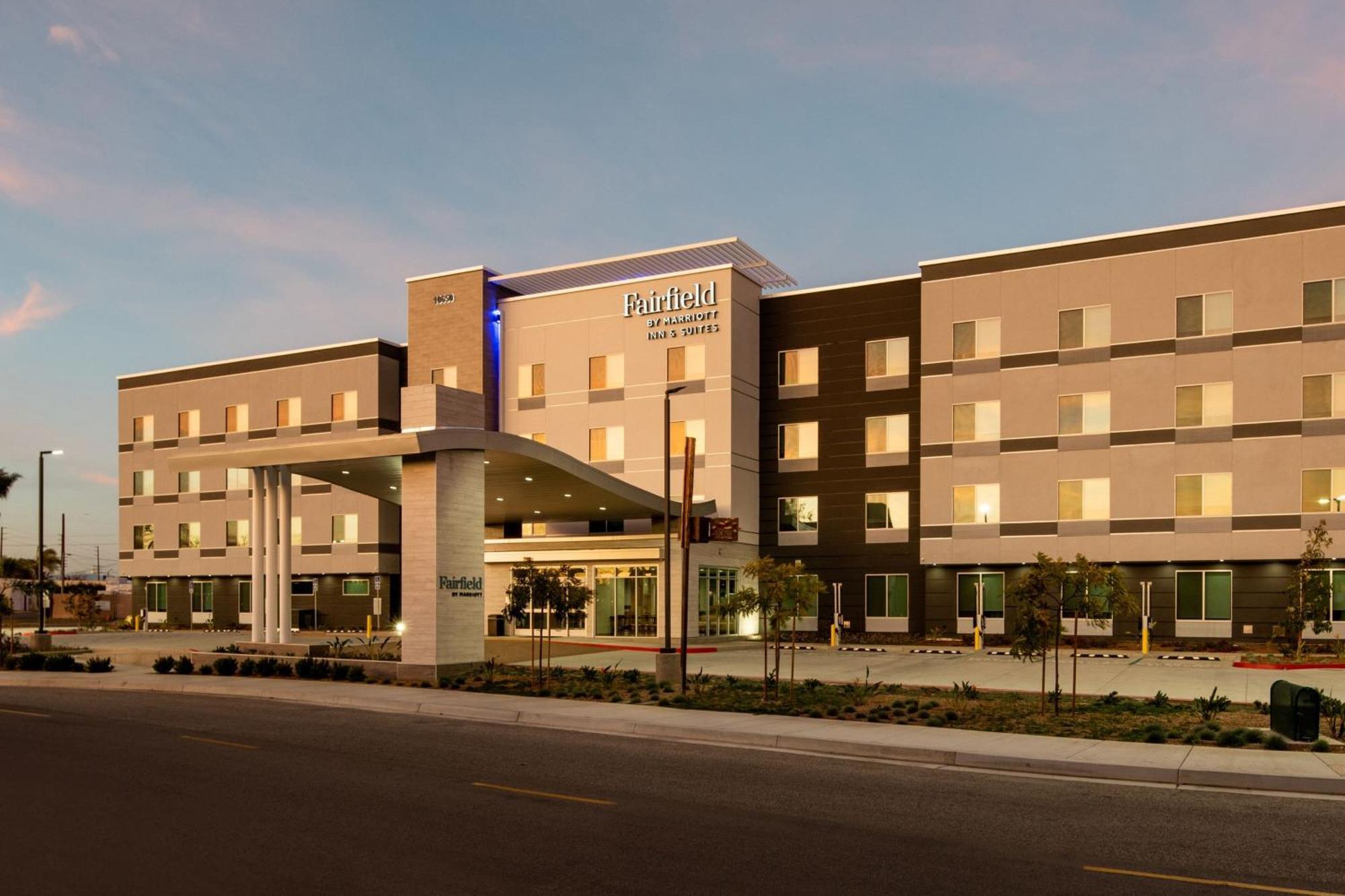 Fairfield By Marriott Inn & Suites Anaheim Los Alamitos Exterior photo
