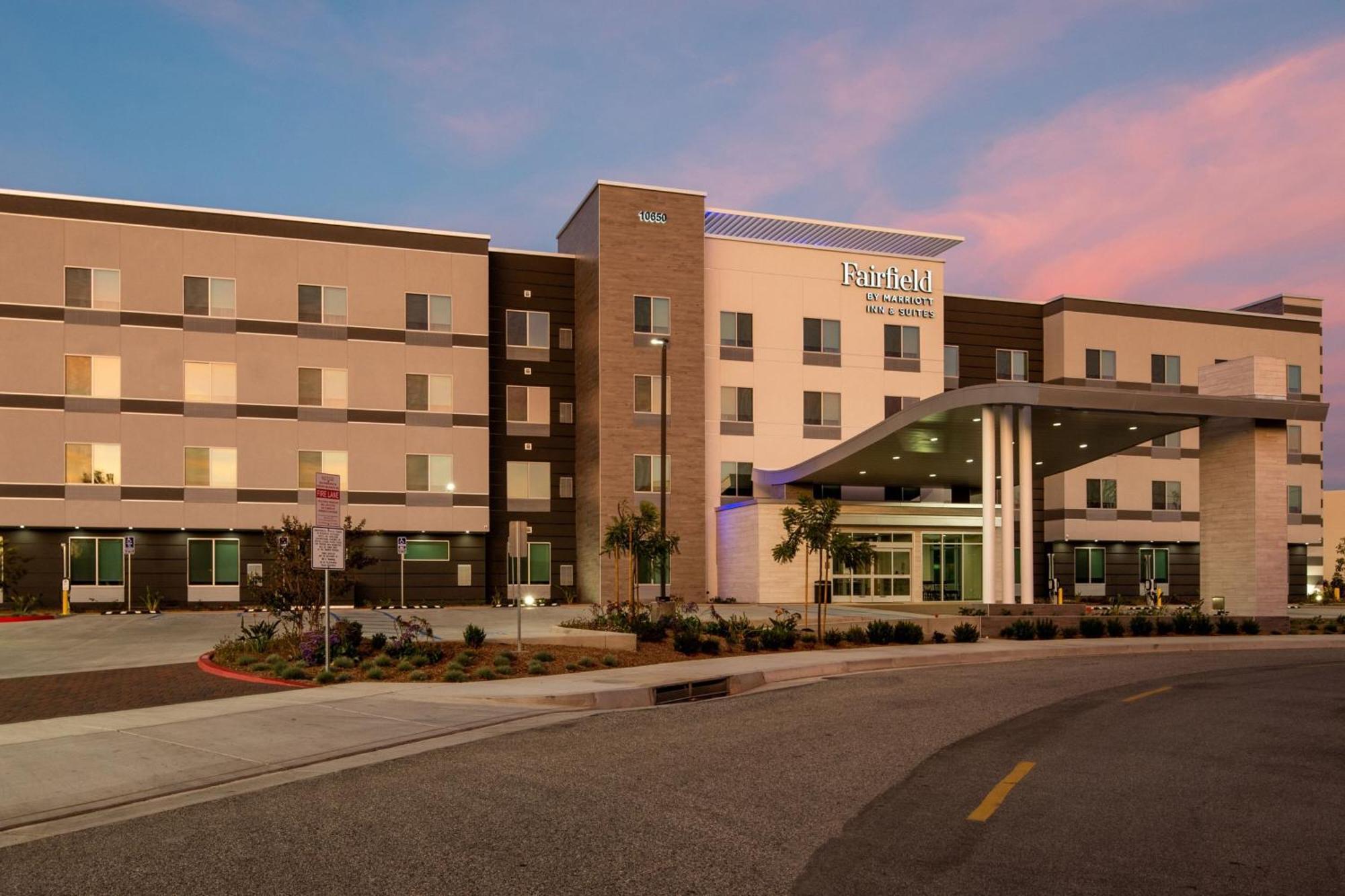 Fairfield By Marriott Inn & Suites Anaheim Los Alamitos Exterior photo