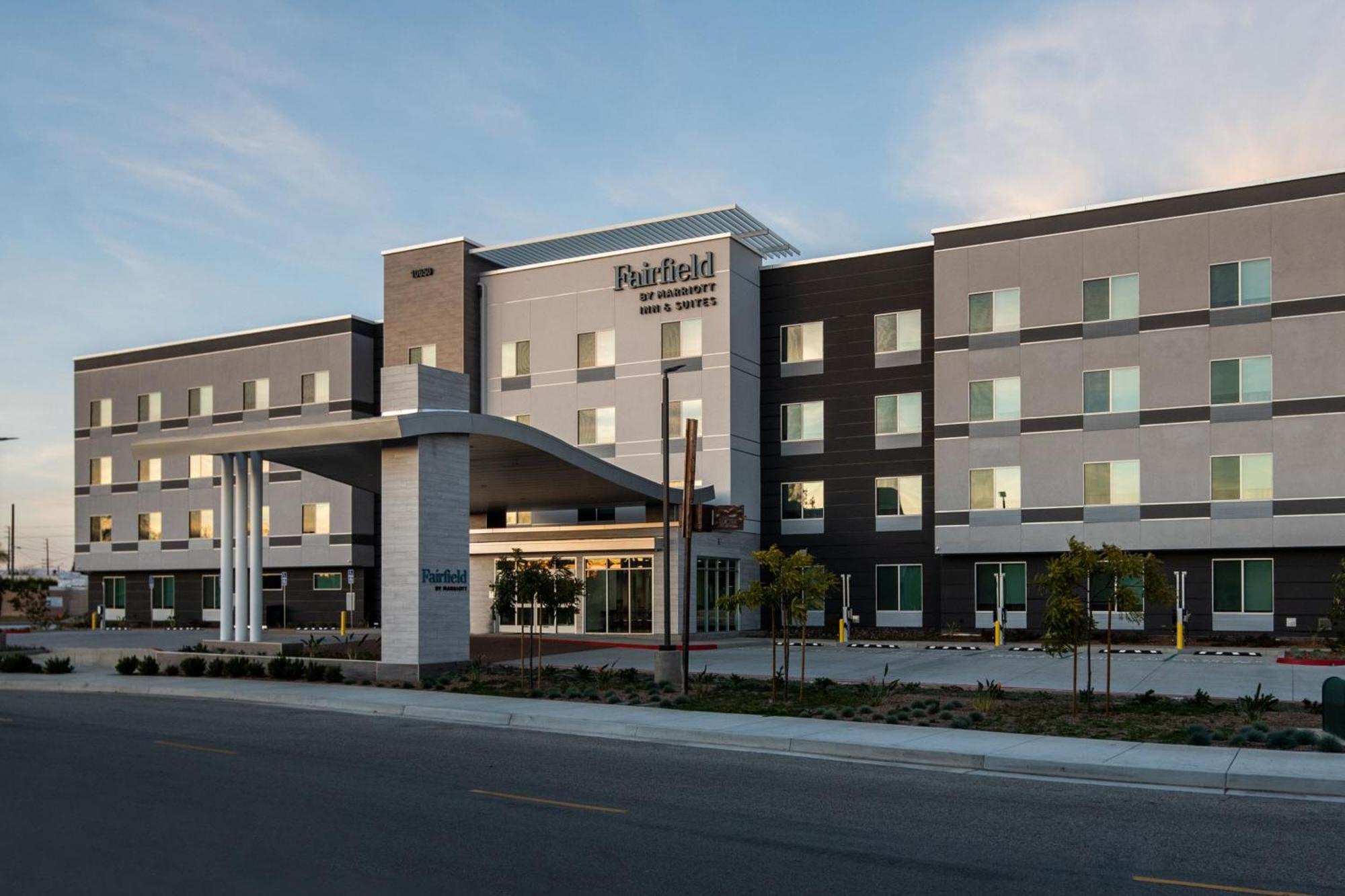Fairfield By Marriott Inn & Suites Anaheim Los Alamitos Exterior photo